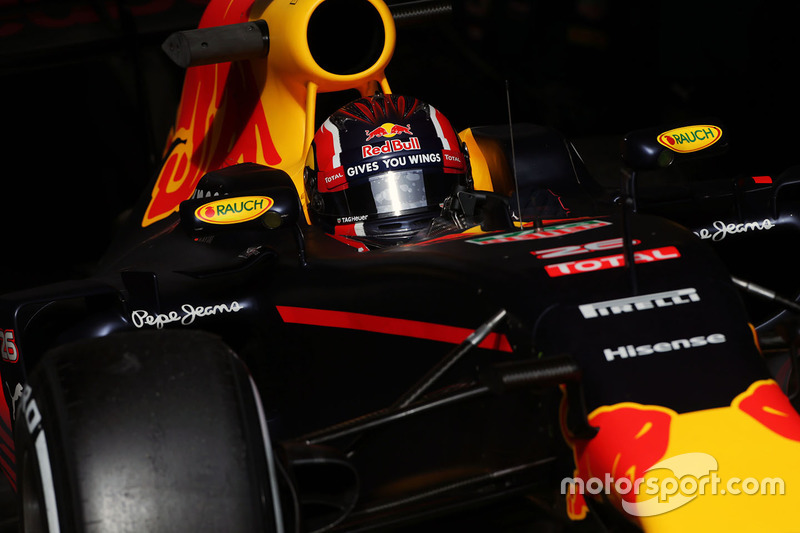 Daniil Kvyat, Red Bull Racing RB12