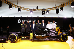Carlos Ghosn, Renault President met Jerome Stoll, Renault Sport F1 president, Cyril Abiteboul, Rena