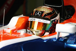 Pascal Wehrlein, Manor Racing MRT05
