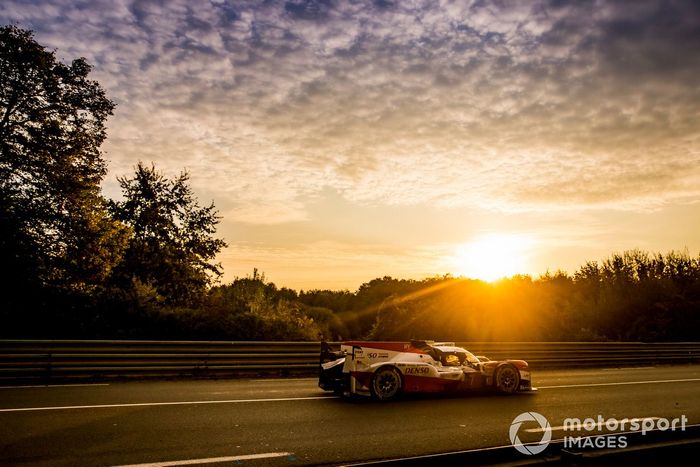 #7 Toyota Gazoo Racing Toyota TS050: Mike Conway, Kamui Kobayashi, Jose Maria Lopez