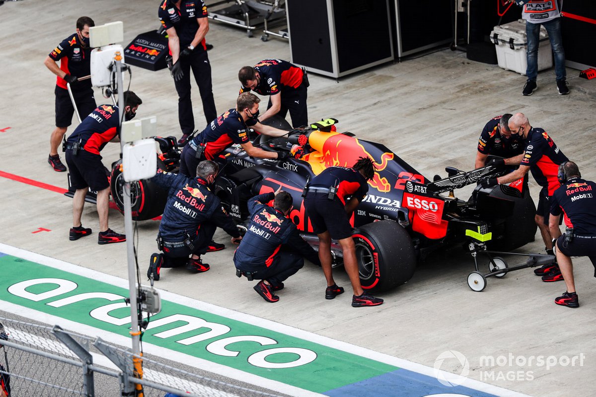 Sotschi: Alexander Albon (Red Bull)
