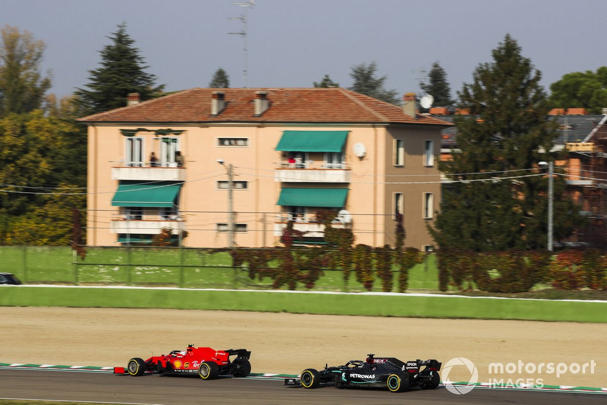 Charles Leclerc, Ferrari SF1000, Lewis Hamilton, Mercedes F1 W11