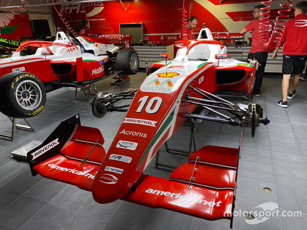 Carro de Gianluca Petecof
