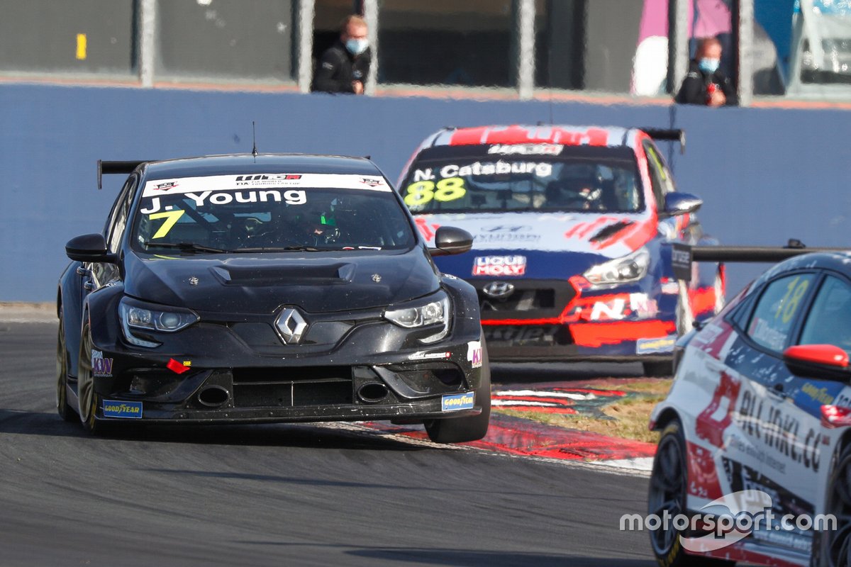Jack Young, Vukovic Motorsport Renault Megane RS, Nicky Catsburg, Engstler Hyundai N Liqui Moly Racing Team Hyundai i30 N TCR