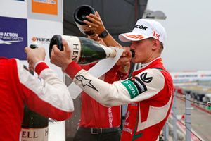 Podium: Mick Schumacher, PREMA Theodore Racing Dallara F317 - Mercedes-Benz