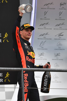 Podyum: Lewis Hamilton, Mercedes AMG F1, David Sanchez, Ferrari, Max Verstappen, Red Bull Racing ve Sebastian Vettel, Ferrari