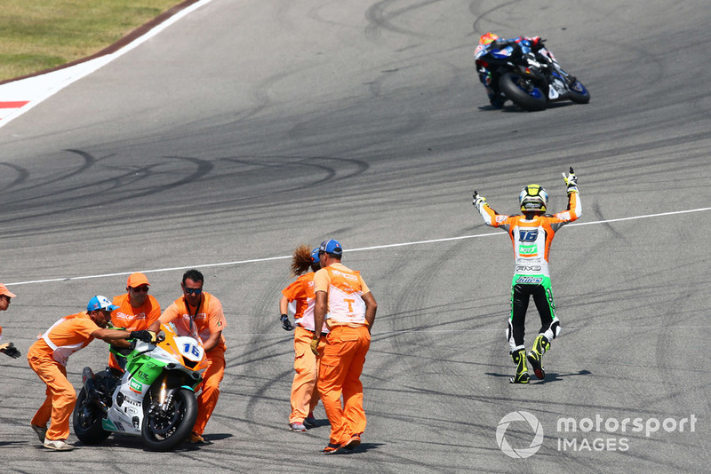 Sandro Cortese et Jules Cluzel s'accrochent