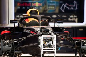 Red Bull Racing RB14, dettaglio della sospensione anteriore