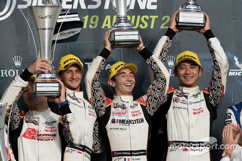Podio LMP2: Ganadores, #38 Jackie Chan DC Racing Oreca 07 Gibson: Ho-Ping Tung, Gabriel Aubry, Stephane Richelmi