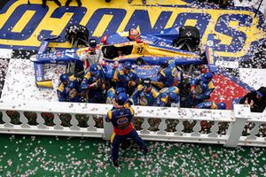 Alexander Rossi, Andretti Autosport Honda, podium, champagne