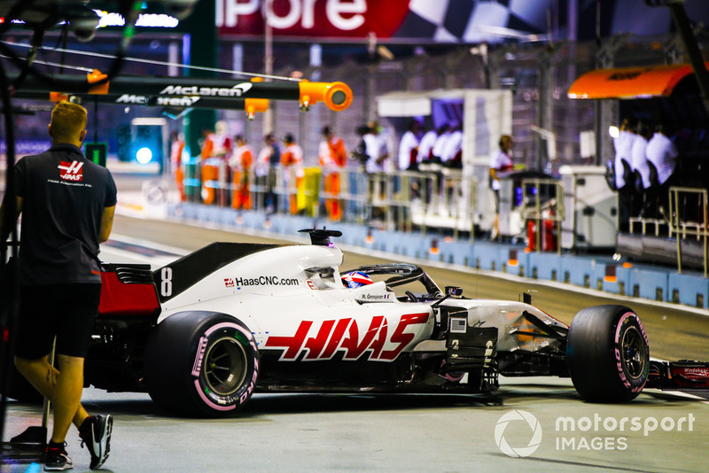 Romain Grosjean, Haas F1 Team VF-18, leaves the garage