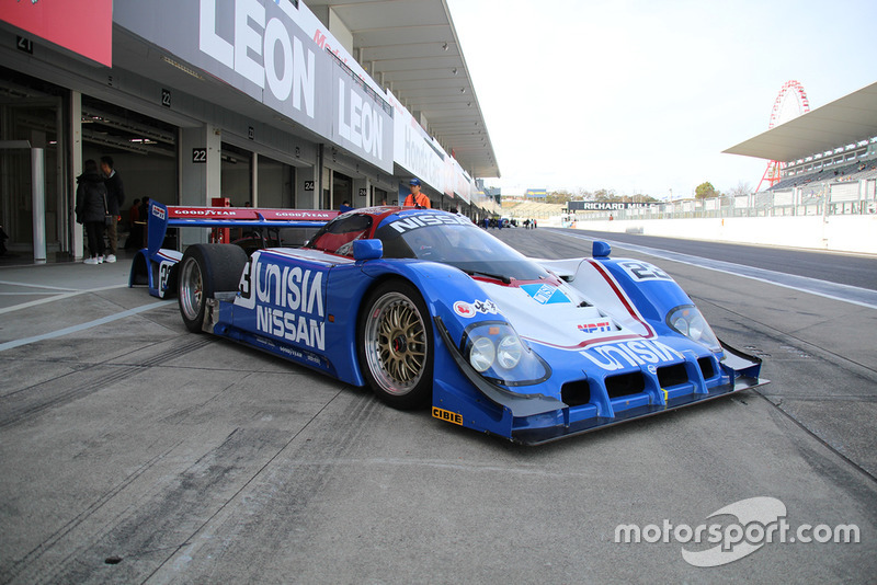 Nisssan R90CK #23
