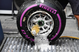 Red Bull Racing Pirelli lastikleri