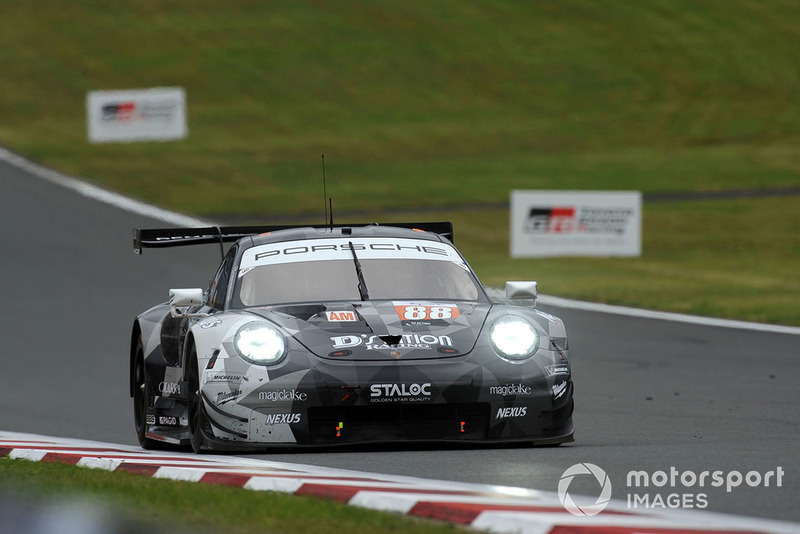 #88 Dempsey Proton Competition Porsche 911 RSR: Matteo Cairoli, S Hoshino, Giorgio Roda