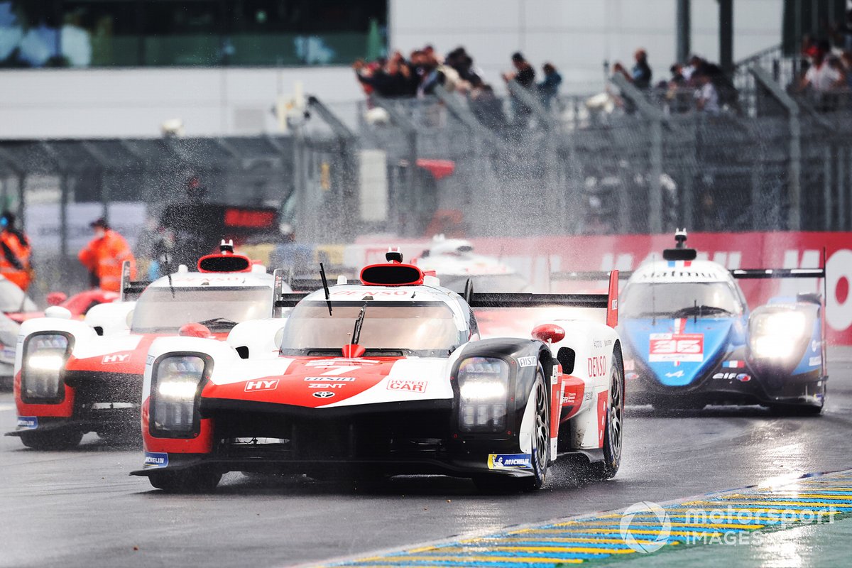 #7 Toyota Gazoo Racing Toyota GR010 - Hybrid Hypercar, Mike Conway, Kamui Kobayashi, José María López
