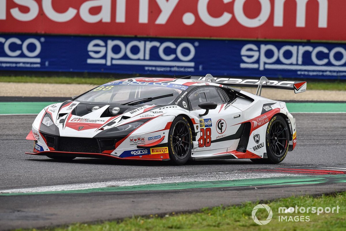 #88 LP Racing, Lamborghini Huracan GT3 Evo: Pietro Perolini, Jonathan Cecotto