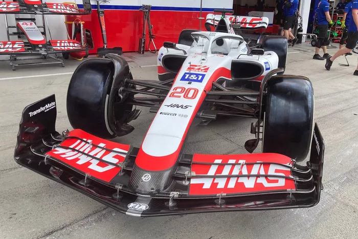 Haas VF-22
