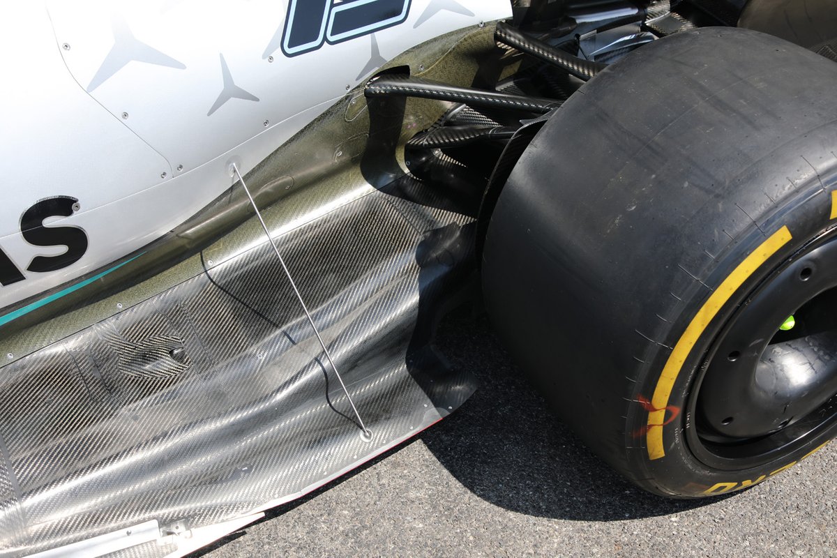 Mercedes W13: Unterboden und Hinterrad-Aufhängung