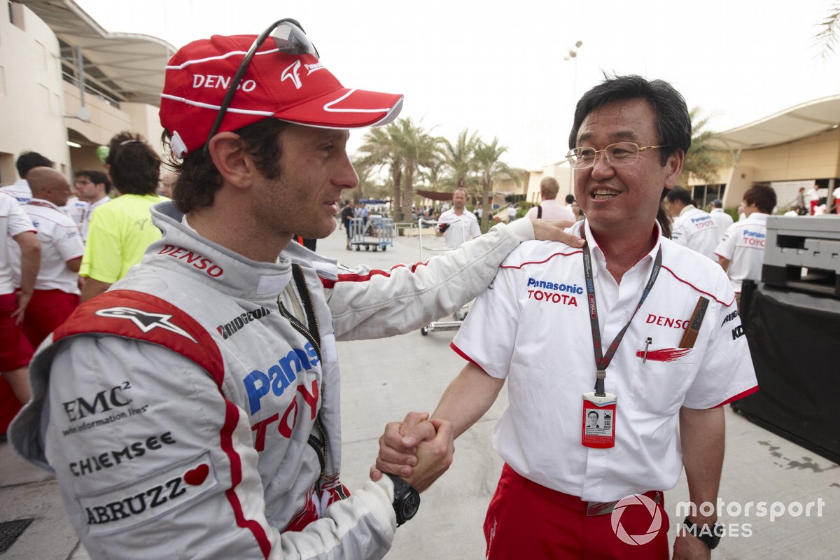 Jarno Trulli,Toyota TF109 avec Tadashi Yamashina, Vice Président, Toyota