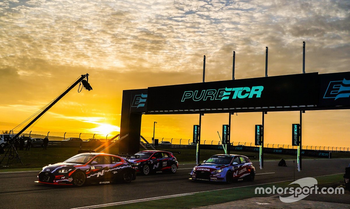 Norbert Michelisz, Hyundai Motorsport, Hyundai Veloster N ETCR, Gabriele Tarquini, BRC Hyundai N LUKOIL Squadra Corse, Hyundai i30 N TCR, Luca Engstler, Engstler Hyundai N Racing Team, Hyundai i30 N TCR