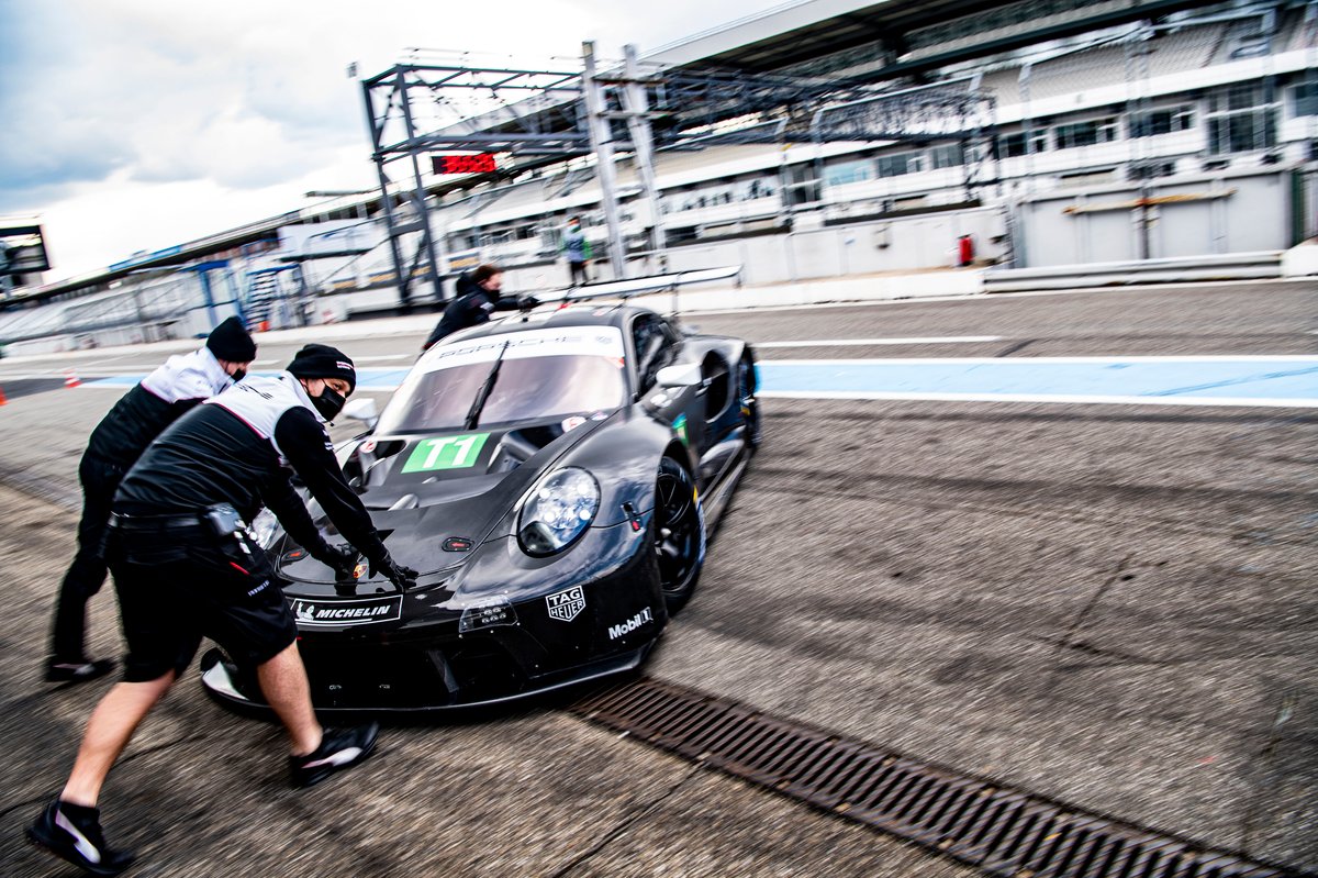 Porsche 911 RSR