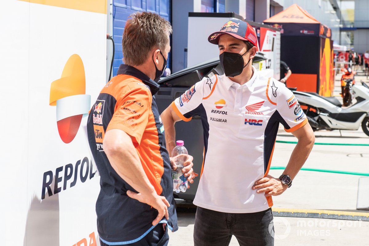 Mike Leitner, Red Bull KTM Factory Racing, Marc Márquez, Repsol Honda Team