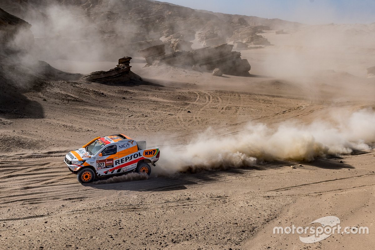 #327 Repsol Rally Team Toyota: Pujol Isidre Esteve, Txema Villalobos