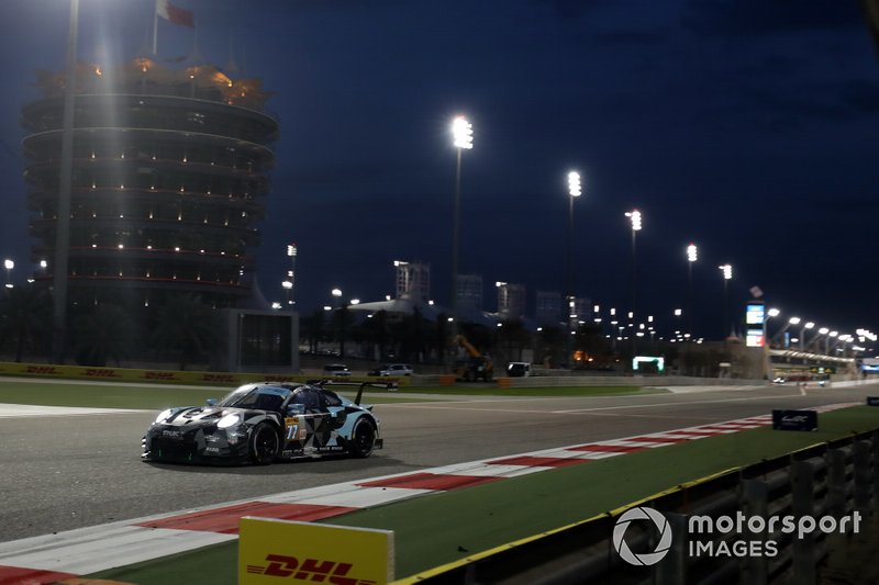 #77 Dempsey-Proton Racing Porsche 911 RSR: Christian Reid, Matt Campbell, Riccardo Pera
