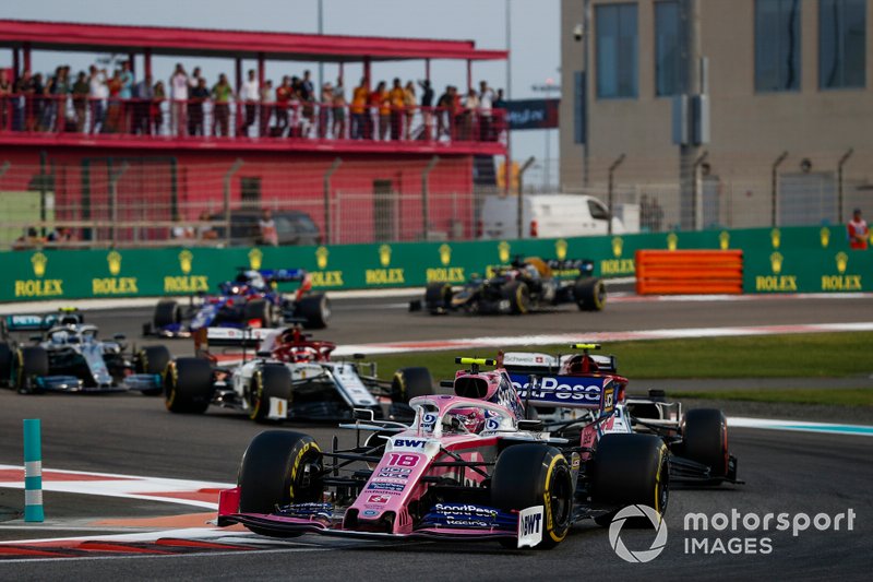 Lance Stroll, Racing Point RP19, precede Antonio Giovinazzi, Alfa Romeo Racing C38