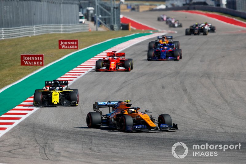 Lando Norris, McLaren MCL34, leads Daniel Ricciardo, Renault F1 Team R.S.19 and Sebastian Vettel, Ferrari SF90 