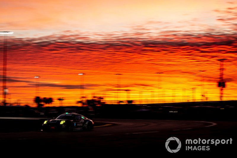 #9 PFAFF Motorsports Porsche 911 GT3 R, GTD: Dennis Olsen, Zacharie Robichon, Lars Kern, Patrick Pilet