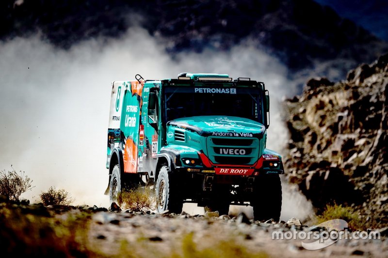 #517 Team De Rooy IVECO: Albert Llovera, Ferran Marco Alcayna, Marc Torres