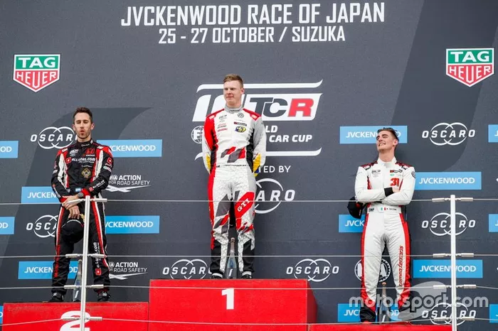Podium: Race winner Johan Kristoffersson, SLR Volkswagen Volkswagen Golf GTI TCR, second place Esteban Guerrieri, ALL-INKL.COM Münnich Motorsport Honda Civic Type R TCR, third place Kevin Ceccon, Team Mulsanne Alfa Romeo Giulietta TCR