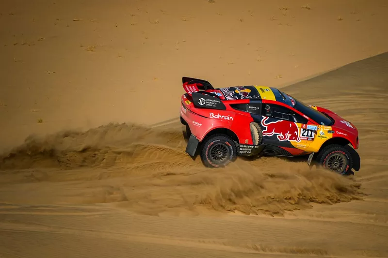 #211 Bahrain Raid Xtreme Prodrive: Sebastien Loeb, Fabian Lurquin