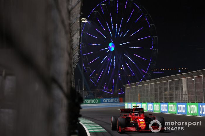 Carlos Sainz Jr., Ferrari SF21
