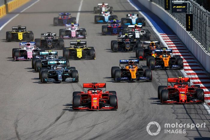 Sebastian Vettel, Ferrari SF90, Charles Leclerc, Ferrari SF90, Lewis Hamilton, Mercedes AMG F1 W10, Carlos Sainz Jr., McLaren MCL34, Valtteri Bottas, Mercedes AMG W10