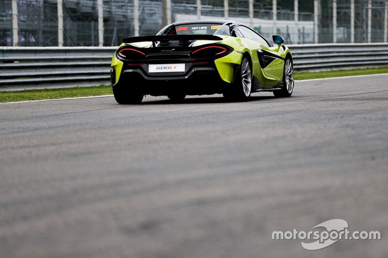 Pirelli Hot Lap con Lando Norris