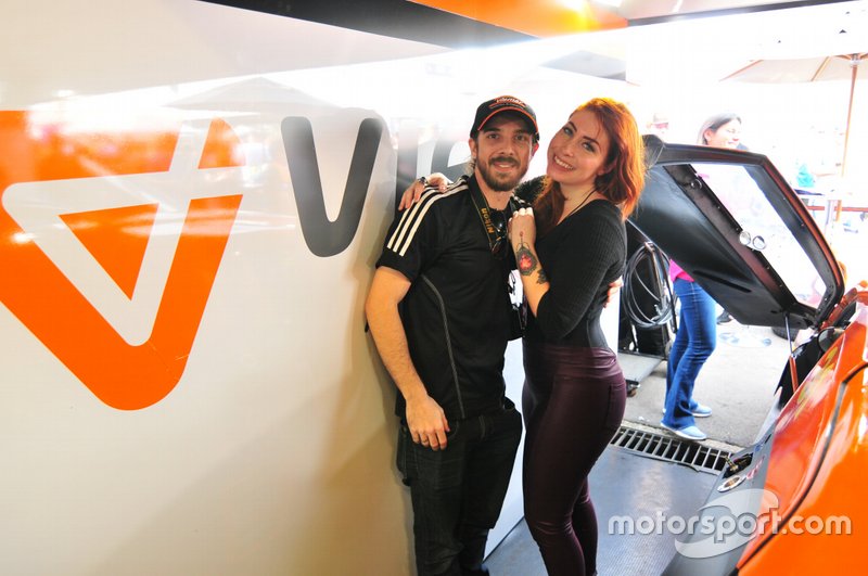 Filipe Saldanha e Júlia Bettanin