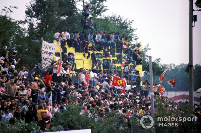 Tifosi: Ferrari-Fans in Monza