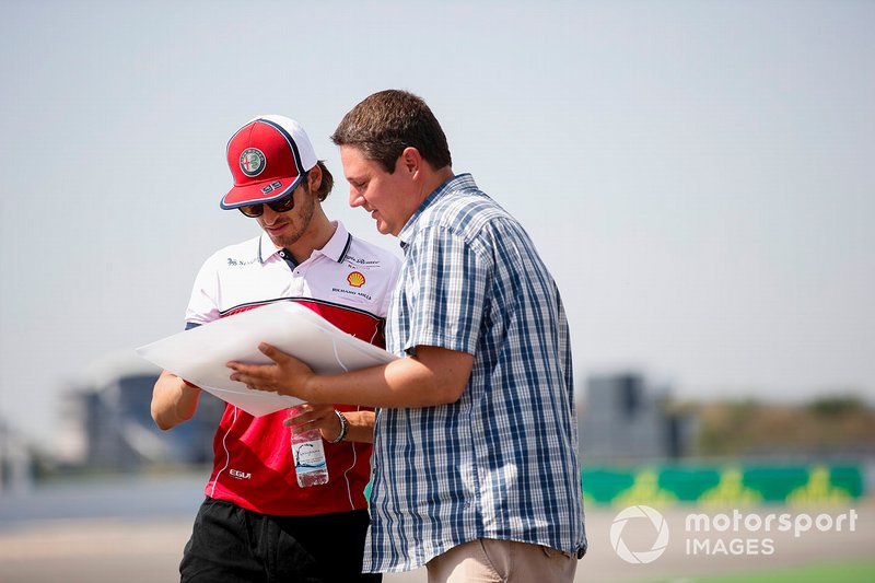Antonio Giovinazzi, Alfa Romeo Racing fait un trackwalk