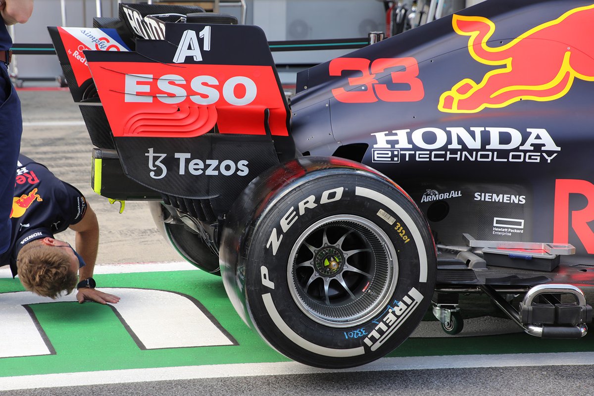Red Bull Racing RB16B