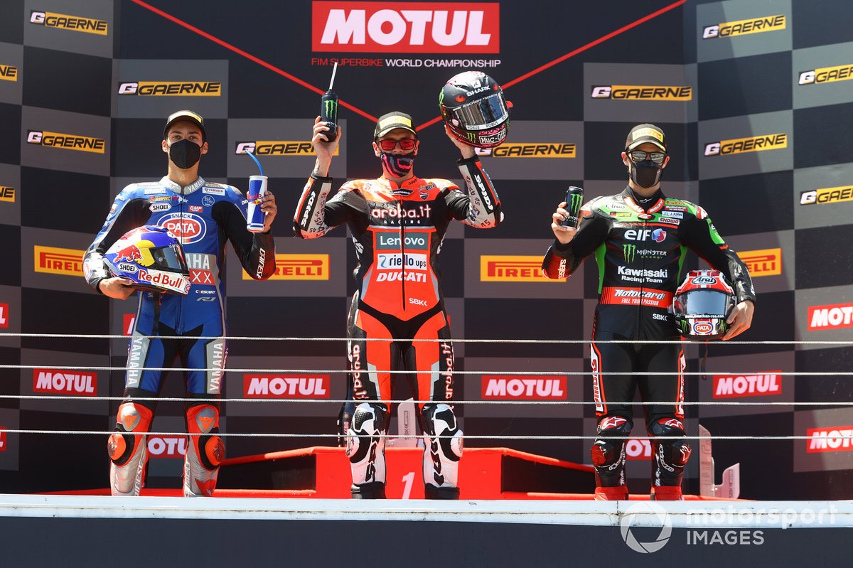 Podio: segundo lugar Toprak Razgatlioglu, PATA Yamaha WorldSBK Team, ganador Scott Redding, Aruba.It Racing - Ducati, tercer lugar Jonathan Rea, Kawasaki Racing Team WorldSBK