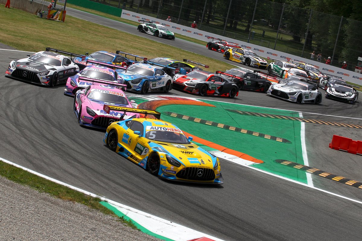 Start, Vincent Abril, Haupt Racing Team Mercedes AMG GT3 leidt