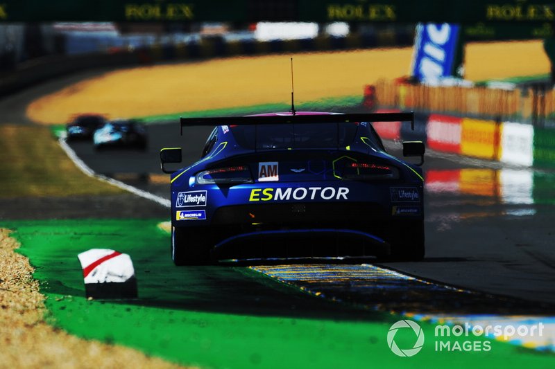 #90 TF Sport Aston Martin Vantage: Salih Yoluc, Euan Hankey, Charles Eastwood