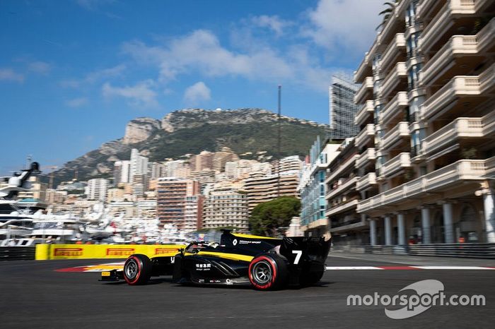 Guanyu Zhou, UNI Virtuosi Racing