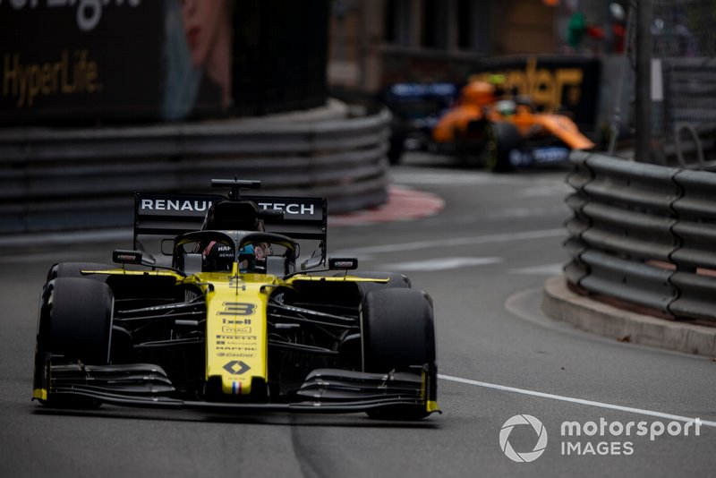Daniel Ricciardo, Renault R.S.19