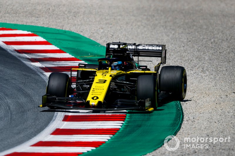 2019 óta a Renault versenyzője, de eddig csak 16 pontot gyűjtött és a 9. helyen áll a bajnokságban