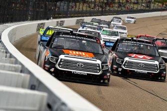 Chandler Smith, Kyle Busch Motorsports, Toyota Tundra Toyota Safelite AutoGlass, Harrison Burton, Kyle Busch Motorsports, Toyota Tundra Morton Buildings