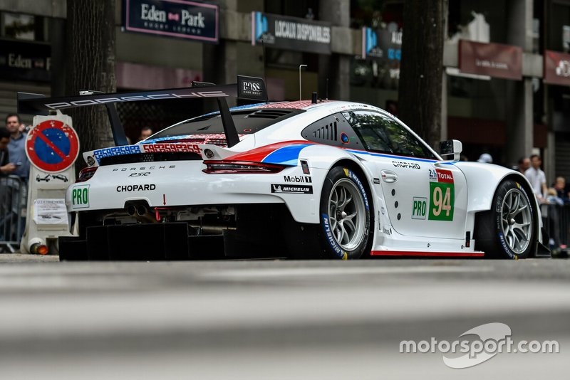 #94 Porsche GT Team Porsche 911 RSR