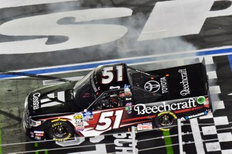 Race Winner Kyle Busch, Kyle Busch Motorsports, Toyota Tundra Cessna